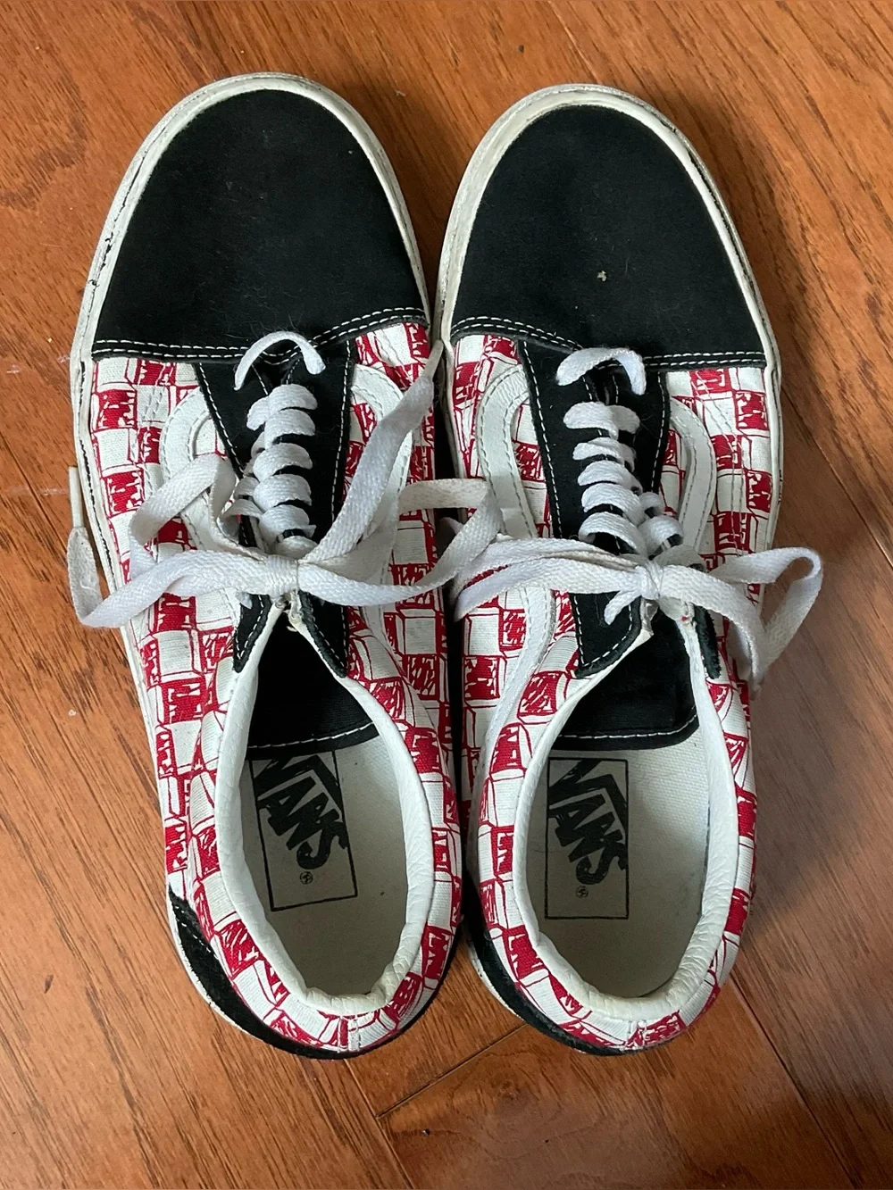 Vans Old Skool Red, White Checkerboard Low Top Sneakers Size 9 Men's Skate